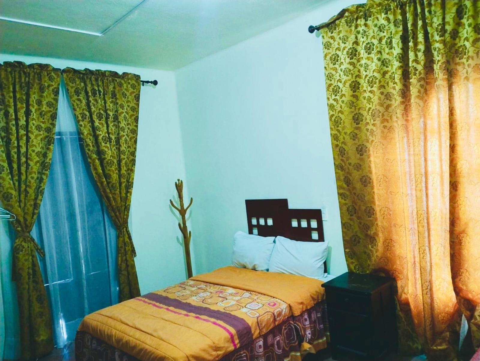 Hostal Santuario De Las Libelulas Guadalajara Exteriér fotografie